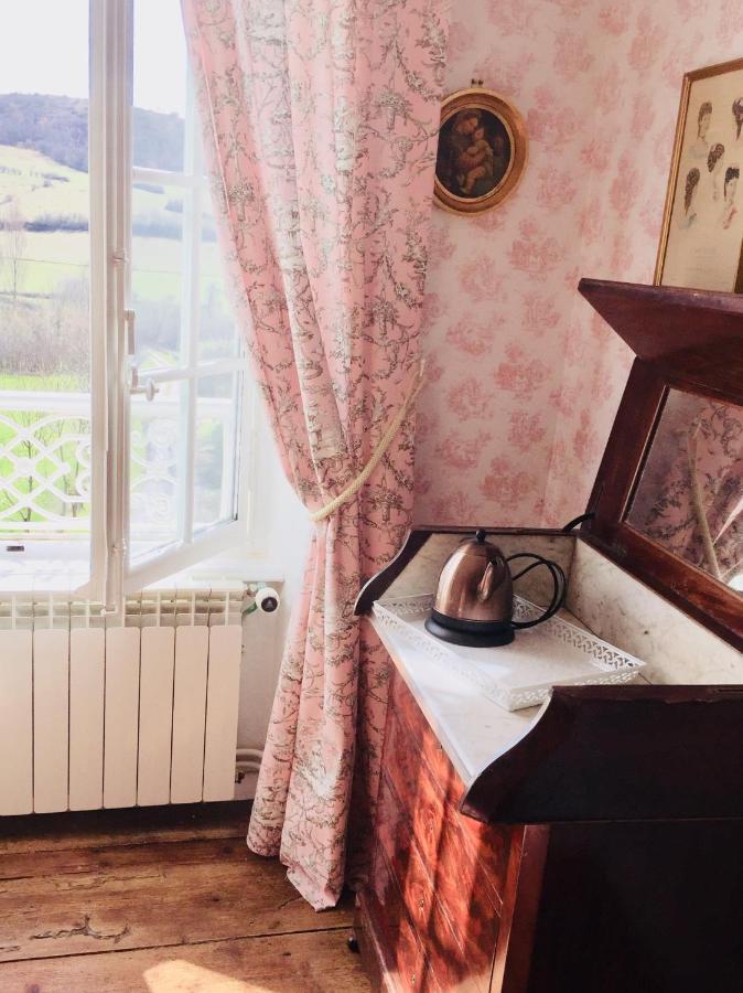 Chateau De Perpezat Apchat Exteriör bild
